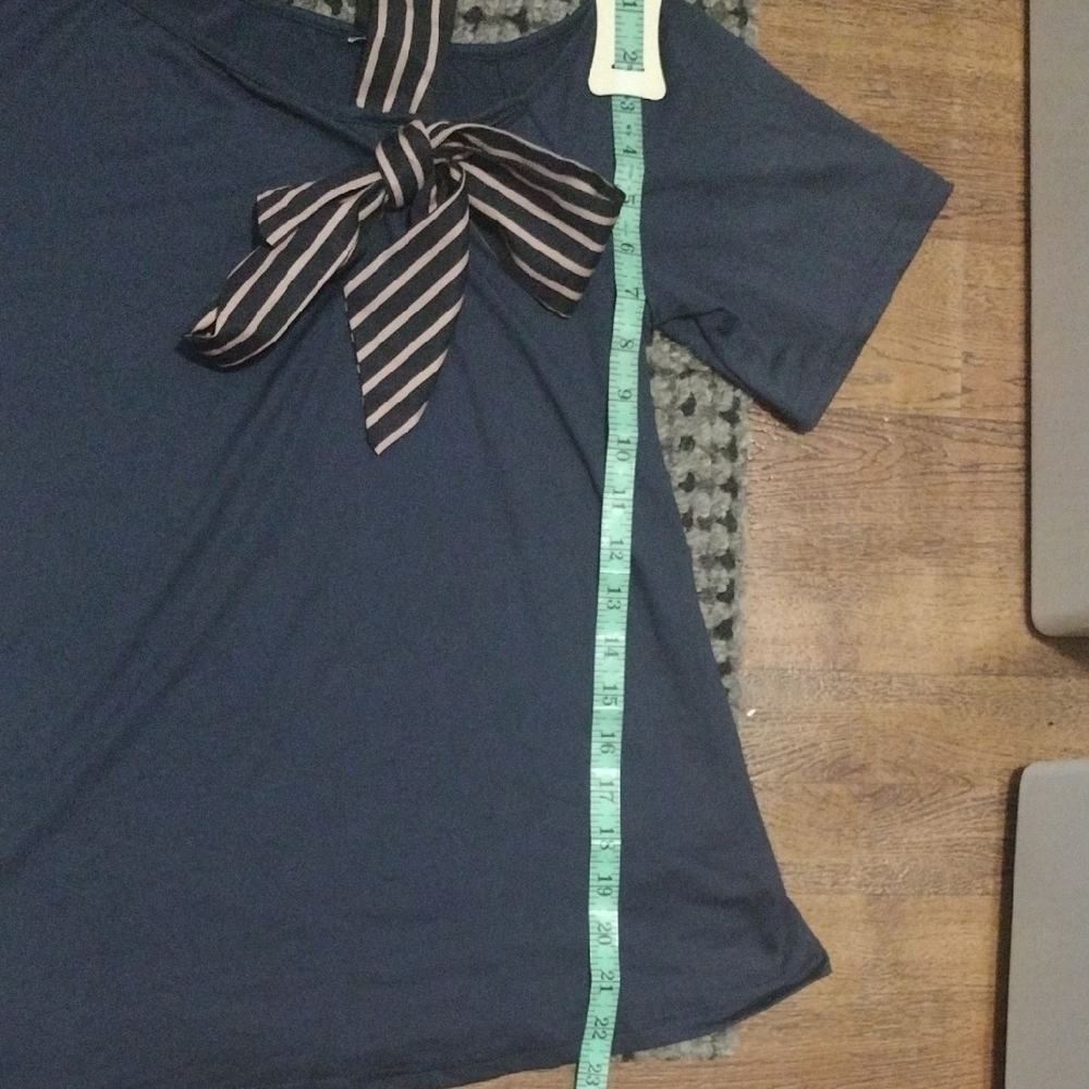 SHEIN Navy Top with Striped Bow Accent - Picture 6 of 8